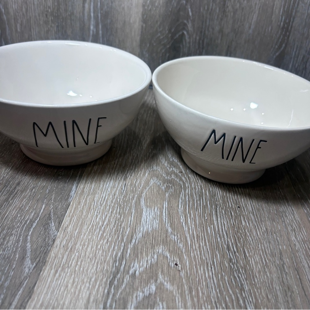 🖤 NWOT Rae Dunn “MINE” Ceramic Bowl Set – Artisan Collection by Magenta